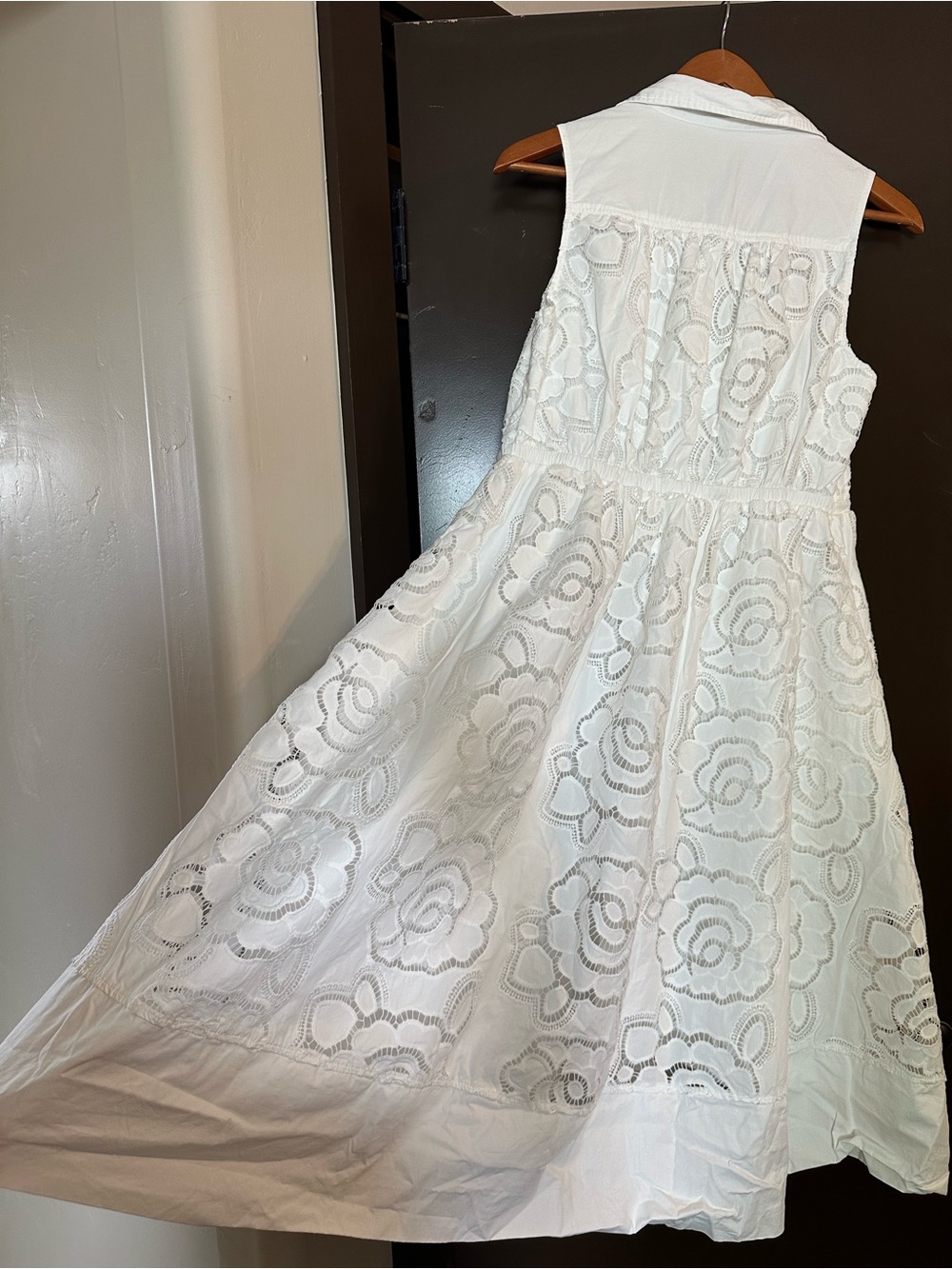 En Saison White Floral Eyelet Collar Tie-Waist Dress - Picture 6 of 10